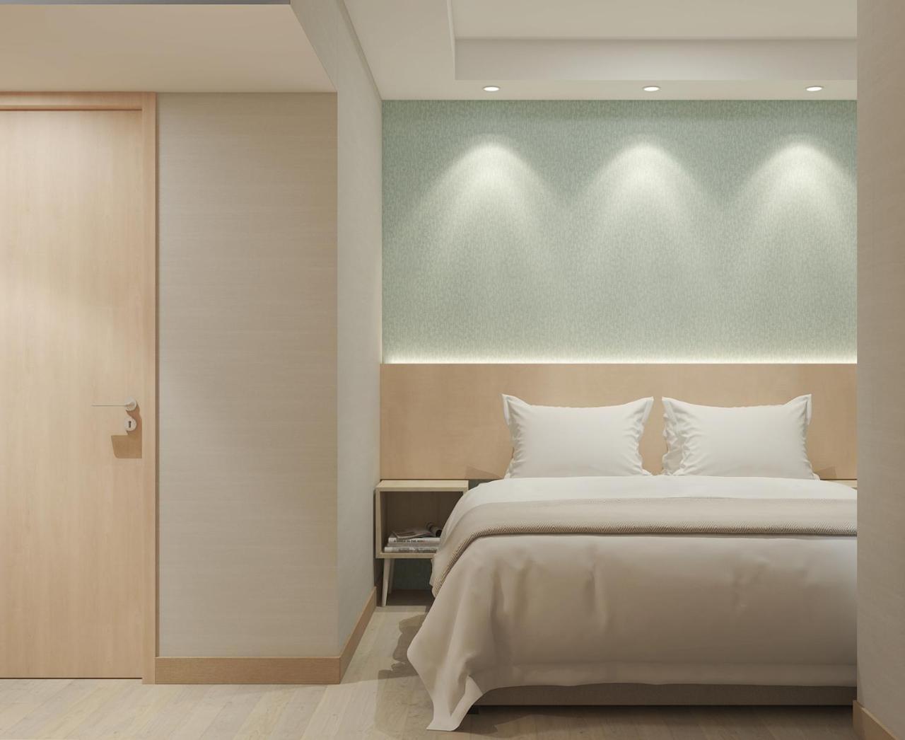 Eightin Hotel Sudirman Джакарта Экстерьер фото